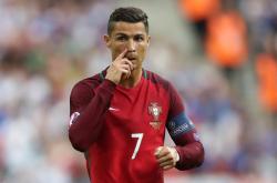 开云体育下载-孤星闪耀的夜晚，2026世界杯A组关键战，匈牙利险胜意大利，奥斯梅恩以犀利进攻定义唯一性
