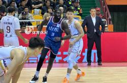 开云足球直播-北京男篮主场大胜,展现不可阻挡的势头