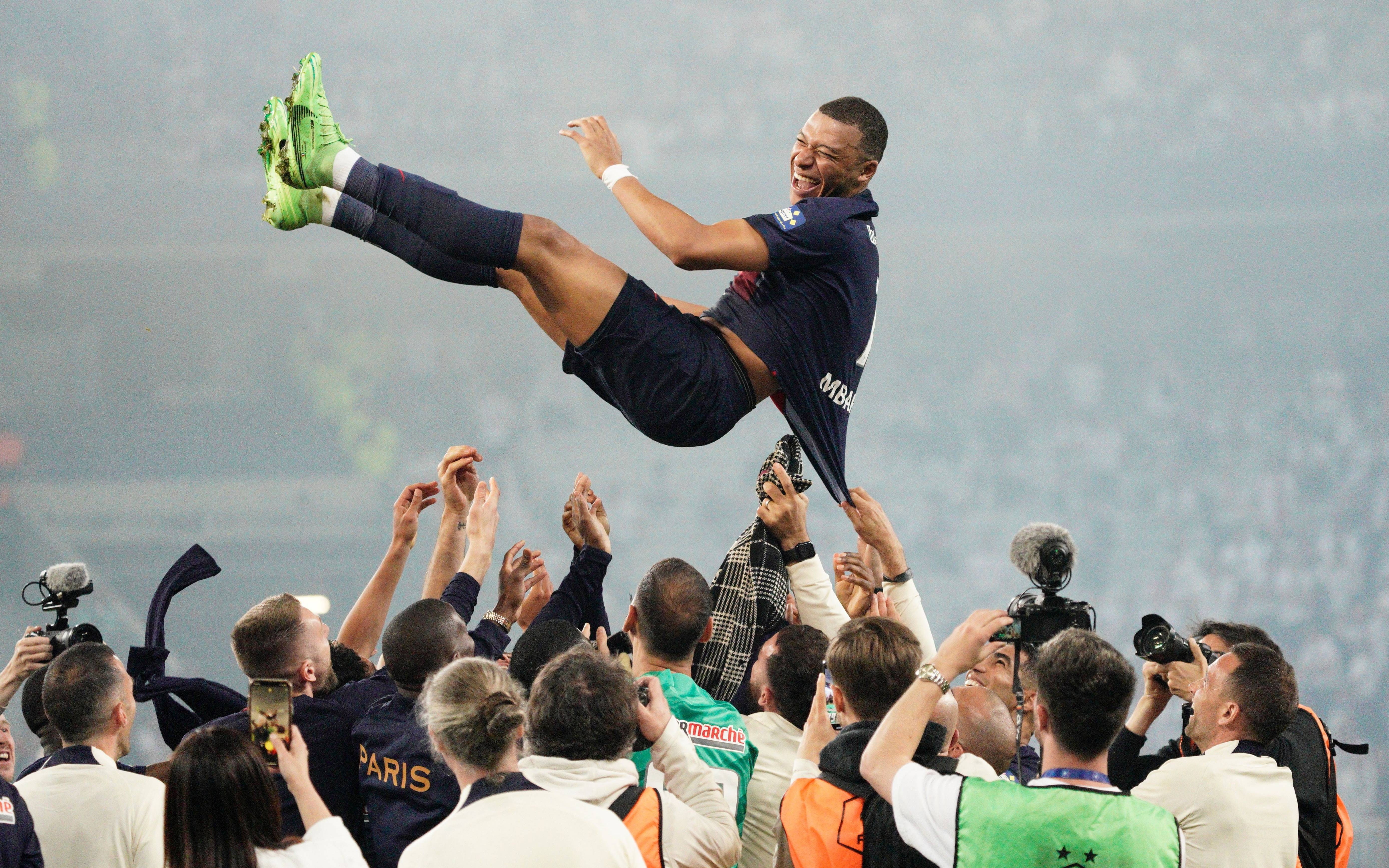 欧洲足坛的豪门俱乐部纷纷陷入财政困境的简单介绍 欧洲足坛的豪门俱乐部纷纷陷入财政困境的简单介绍