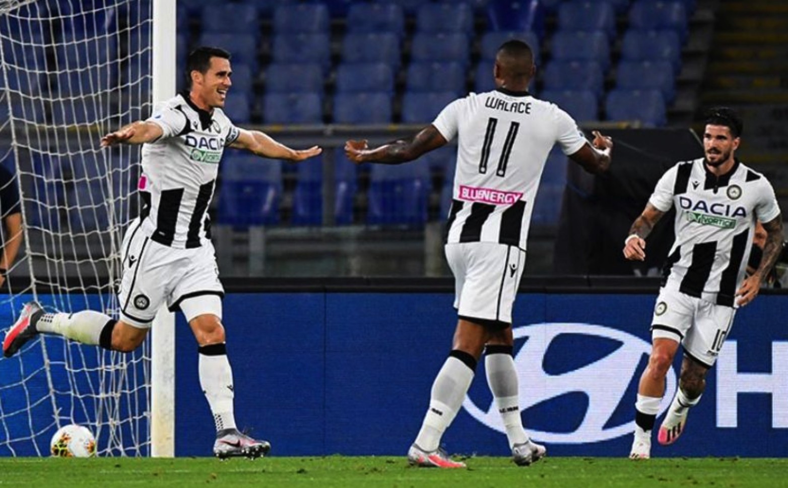 包含乌迪内斯主场告捷,零封对手取得胜利的词条 包含乌迪内斯主场告捷,零封对手取得胜利的词条