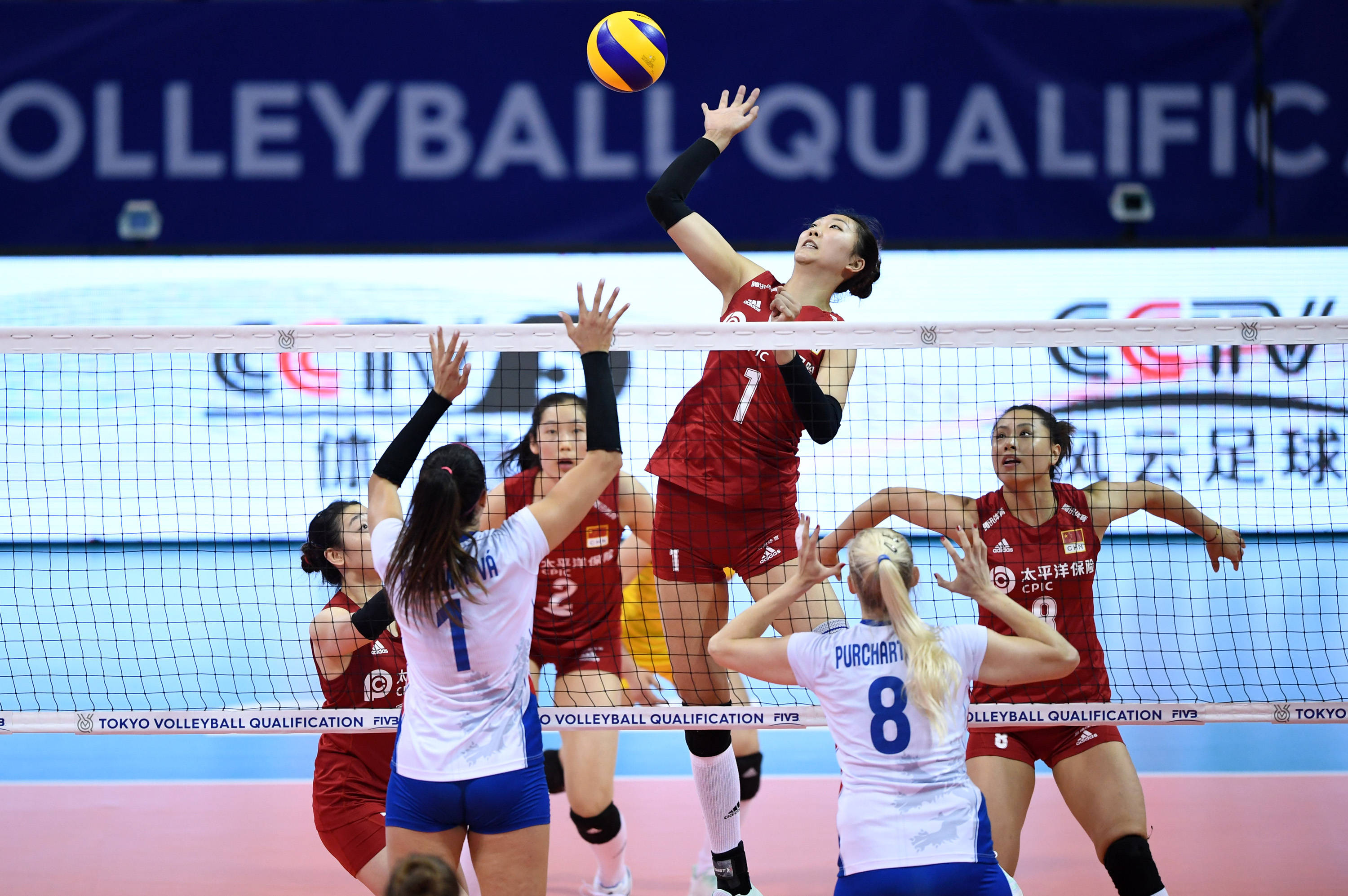 捷克女子乒乓球队点球大战胜出,晋级半决赛 捷克女子乒乓球队点球大战胜出,晋级半决赛