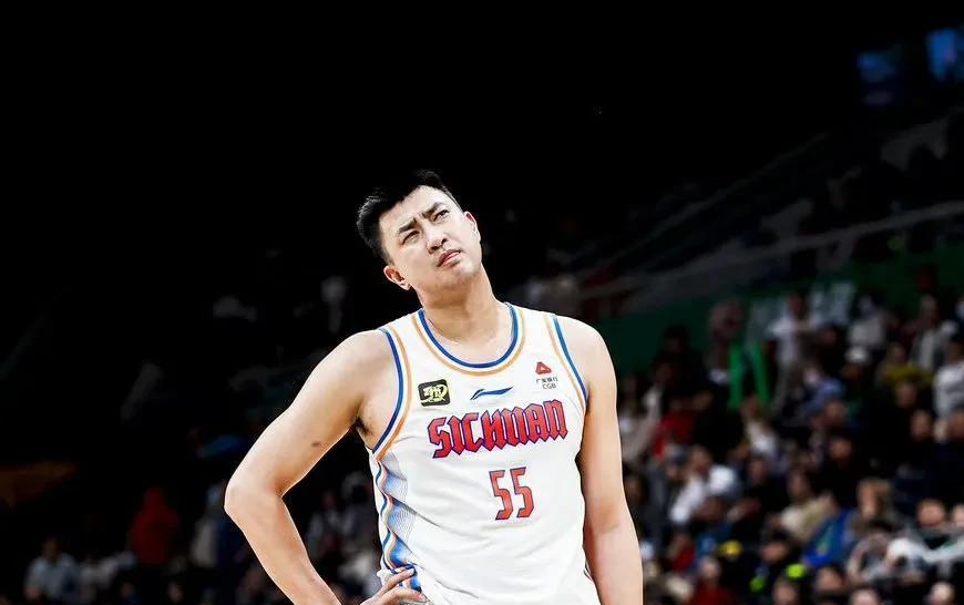 四川队全队表现神勇,轻松获胜的简单介绍 四川队全队表现神勇,轻松获胜的简单介绍