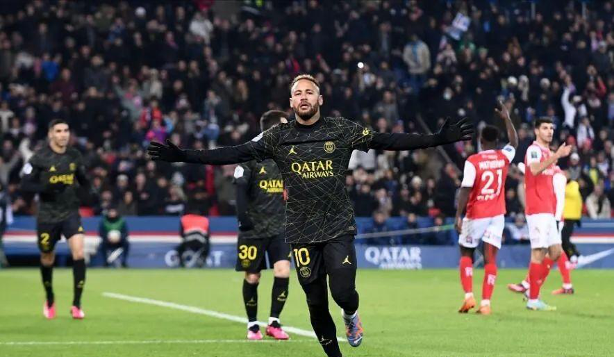 包含摩纳哥队连胜气势如虹,球员实力浮出水面成为焦点的词条 包含摩纳哥队连胜气势如虹,球员实力浮出水面成为焦点的词条