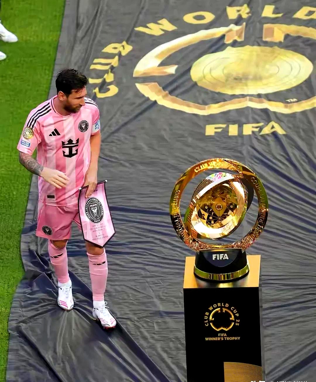 传奇球员再度绽放，令人回味无穷