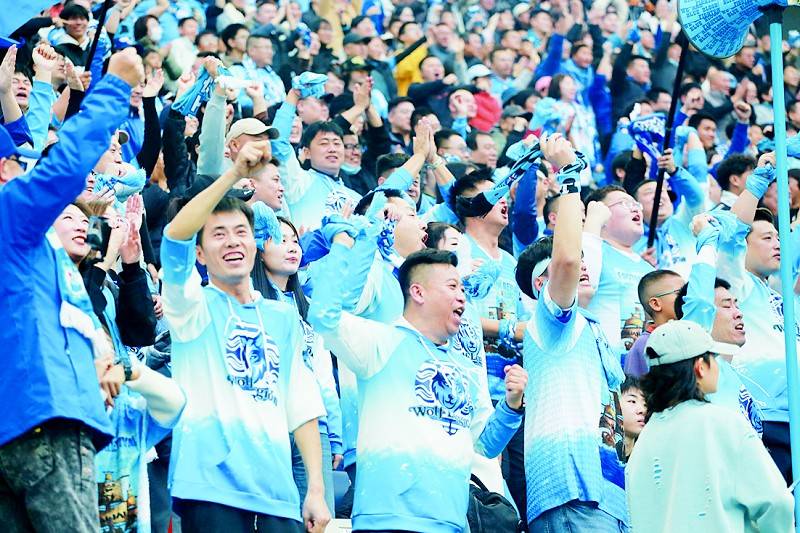 大连队新阵容抢眼，勇往直前迎接比赛考验