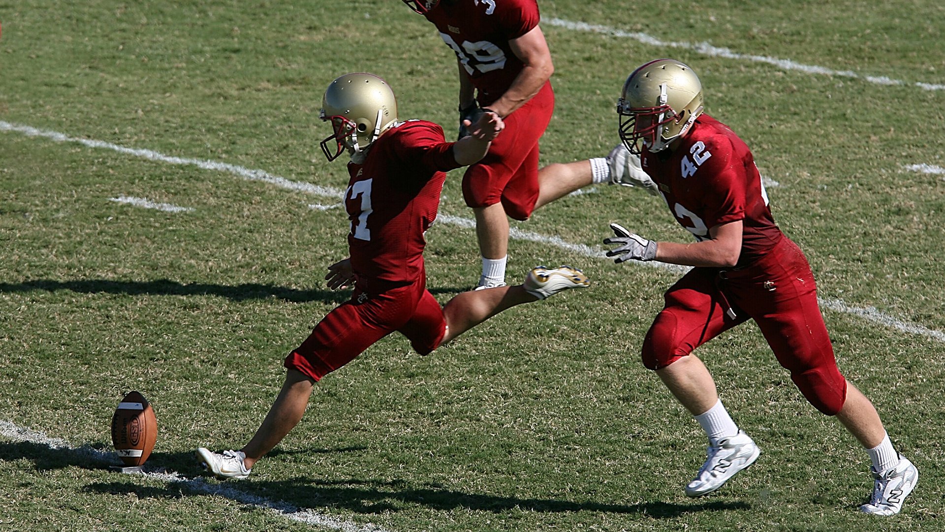 格纳布里闪耀里昂之夜，牙买加速度制霸欧洲之巅
